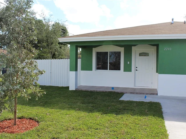 2240 NW 154 ST. NEW, Miami Gardens FL 33054