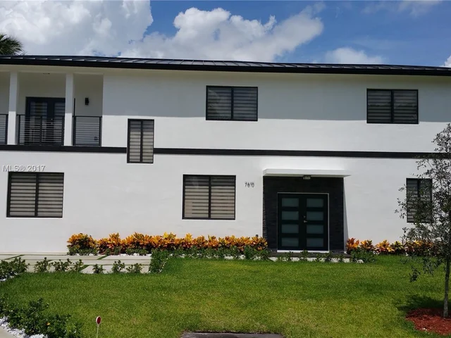 7610 SW 91 ave, Miami FL 33173