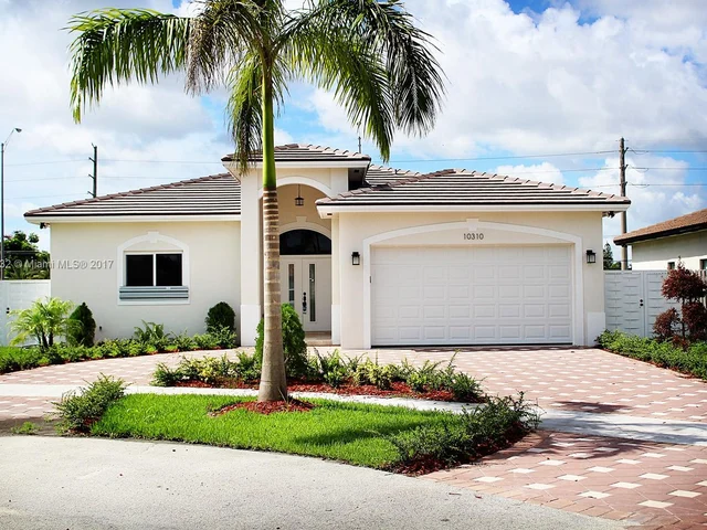 10310 SW 7th Ter, Sweetwater FL 33174