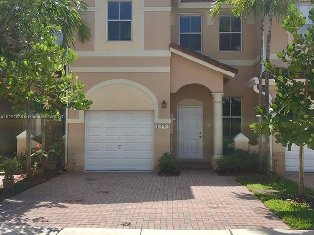 12179 SW 125 CT, Kendall FL 33186