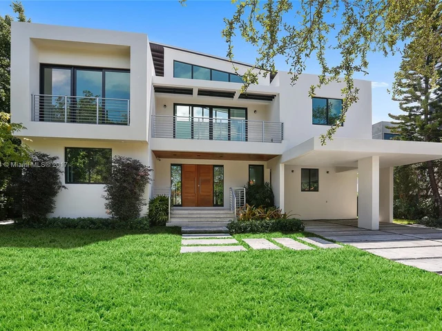 295 Glenridge Rd, Key Biscayne FL 33149