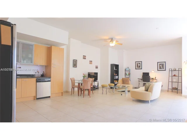 1350 NW 8th Ct # 3, Miami FL 33136