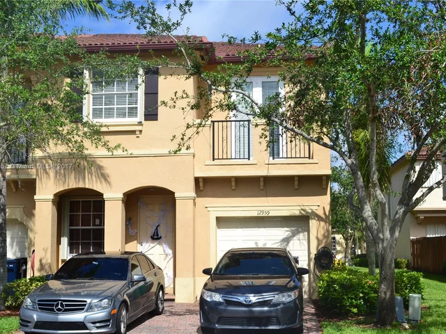 12959 SW 135 Terr # 12959, Kendall FL 33186