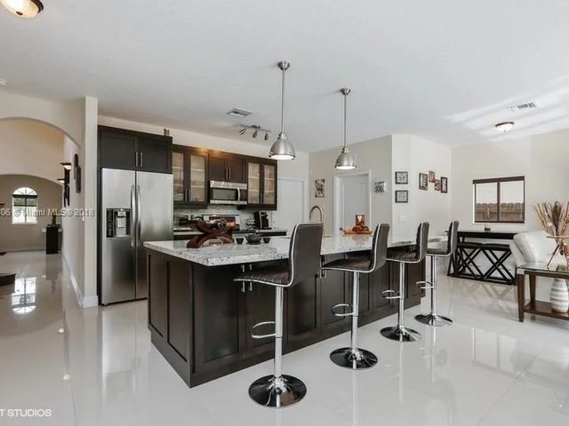 15634 SW 13th Ter, Miami FL 33194