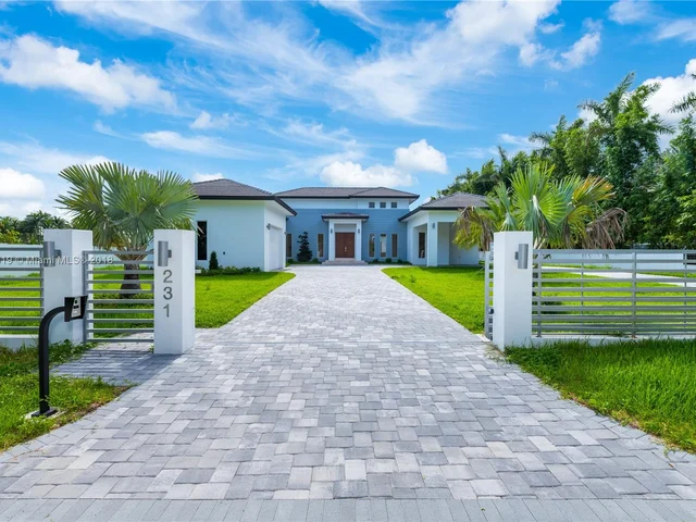 231 NW 124th Ave, Miami FL 33182