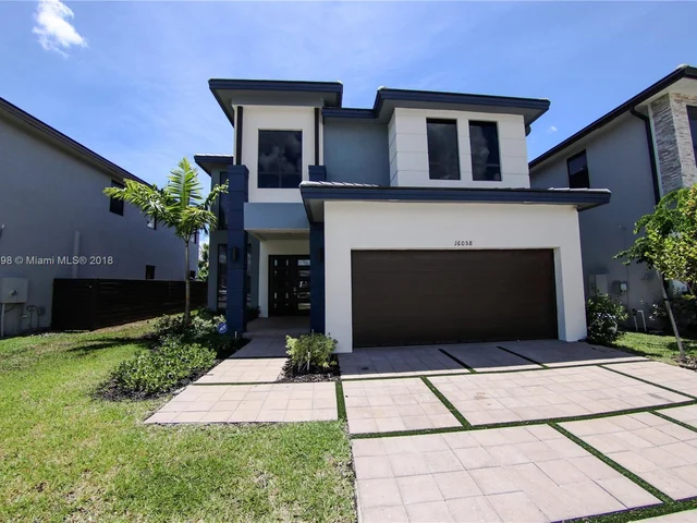 16058 SW 136 way, Kendall FL 33196