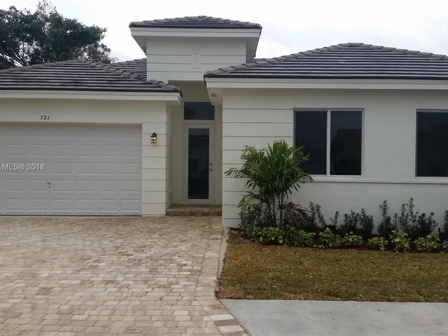 721 NW 127th Pl, Miami FL 33182