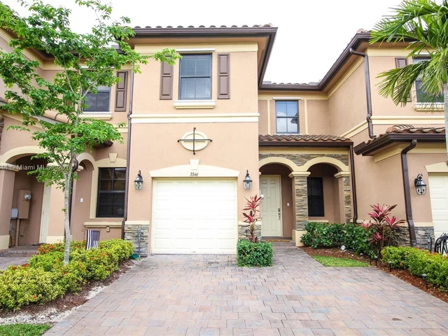 3346 W 90 TERR # 0, Hialeah Gardens FL 33018