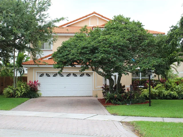 9364 SW 212th Ter, Miami FL 33189