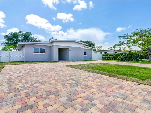 1540 SW 74th Ct, Miami FL 33144