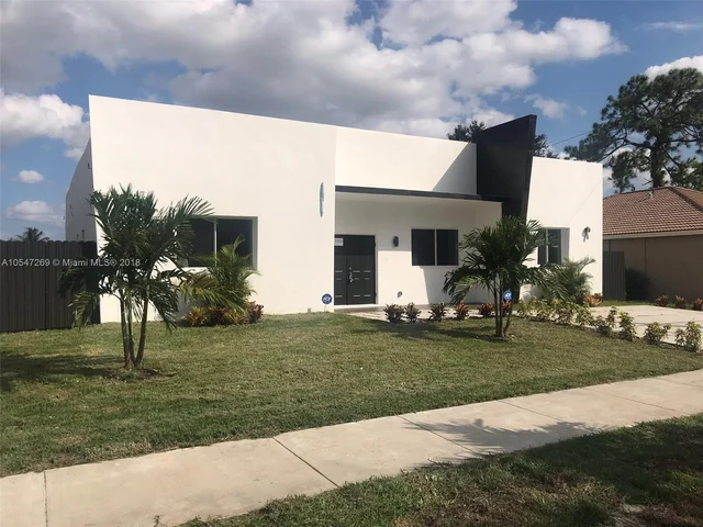 16031 NW 38th CT, Miami Gardens FL 33054