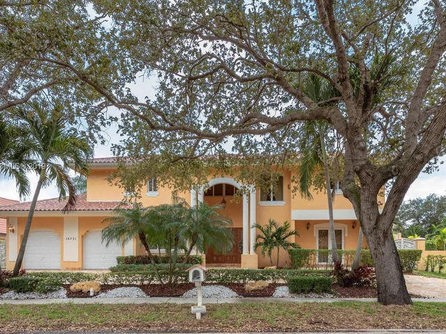 16731 NW 81st Ave, Miami Lakes FL 33016