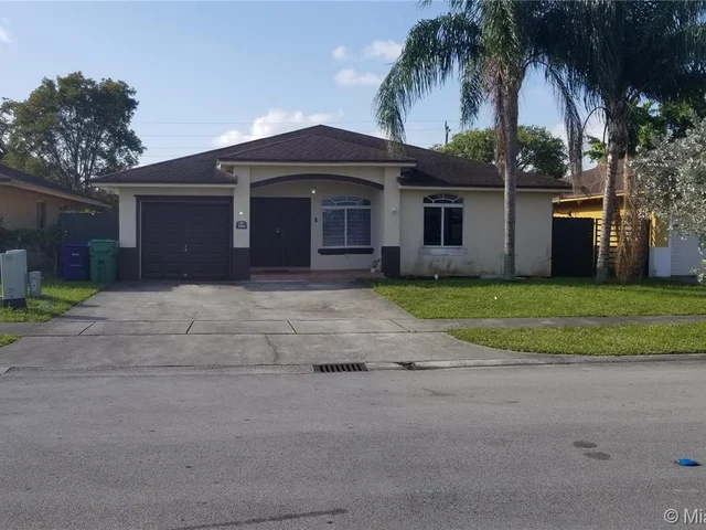 3816 NW 201st Ter, Miami Gardens FL 33055