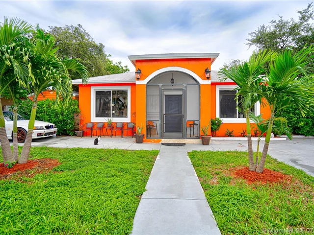 14725 NW 10th Ct, Miami FL 33168