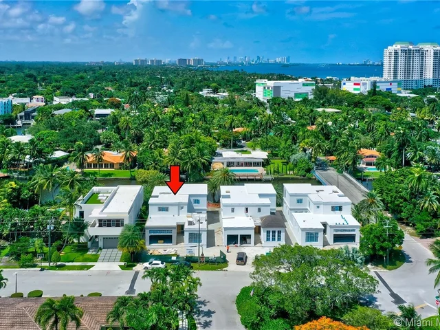 875 NE 76th St, Miami FL 33138