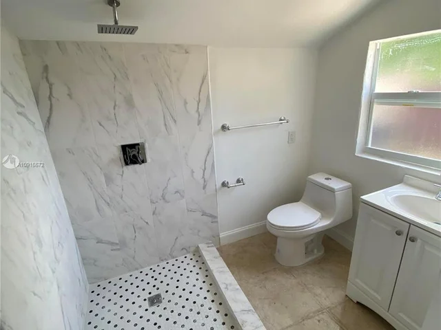 3001 NW 45, Miami FL 33142