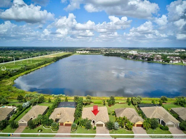 3841 Siena Cir, Wellington FL 33414