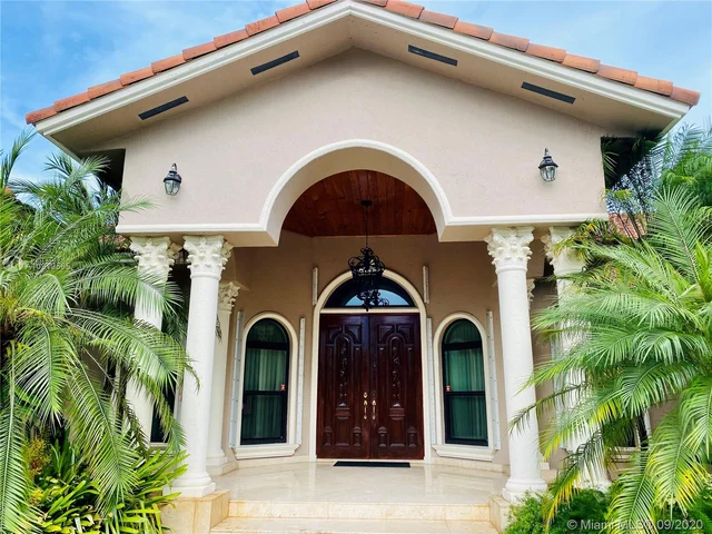 14441 SW 82nd Ave, Palmetto Bay FL 33158