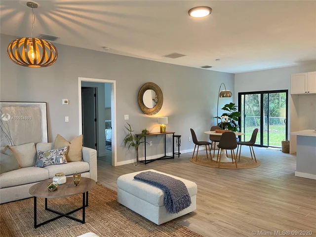 1141 NE 130th St, North Miami FL 33161