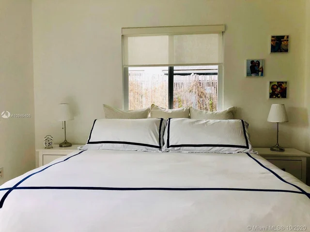 7537 W Treasure Dr, North Bay Village FL 33141