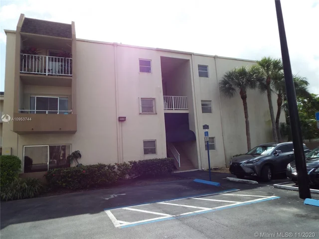 7775 SW 86th St # 202, Miami FL 33143