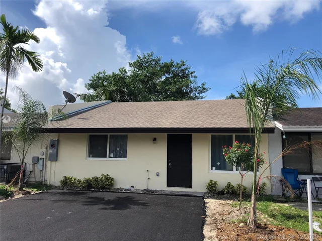 1520 Kia Dr # 1520, Homestead FL 33033