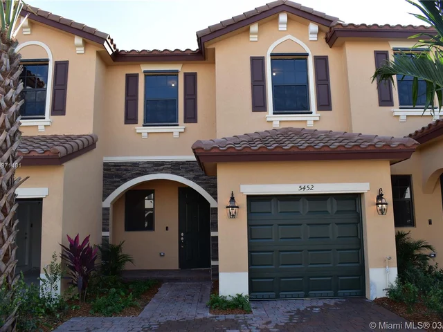 5452 NW 27th Ct, Margate FL 33063