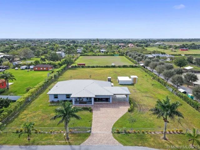 21450 SW 238th St, Homestead FL 33031