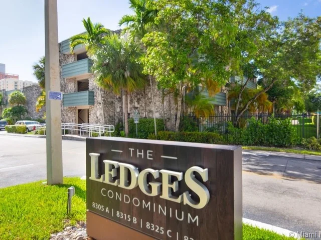 8325 SW 72nd Ave # 314C, Miami FL 33143