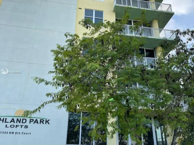 1350 NW 8th Ct # 5, Miami FL 33136