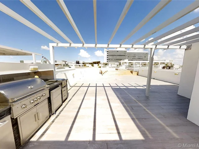 8265 NW 34th st, Doral FL 33122