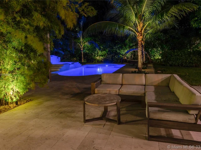 101 NE 45th St, Miami FL 33137