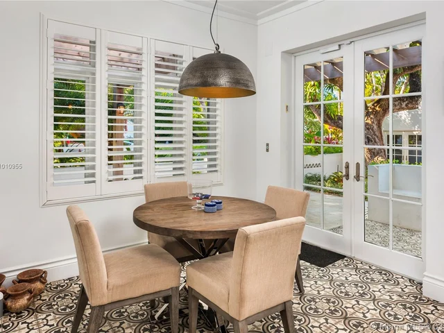 101 NE 45th St, Miami FL 33137