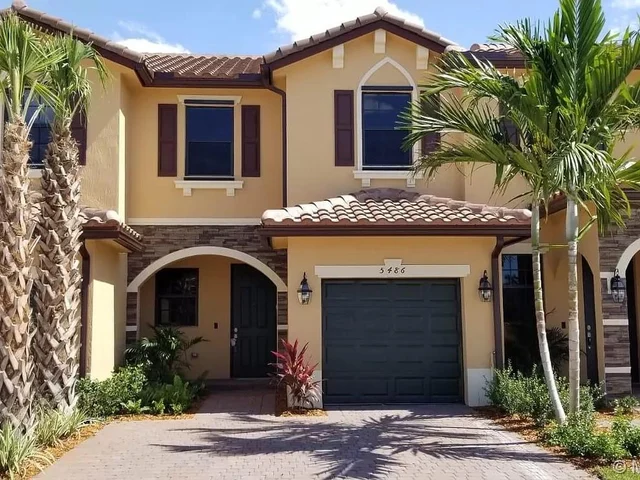 5486 NW 27th St, Margate FL 33063