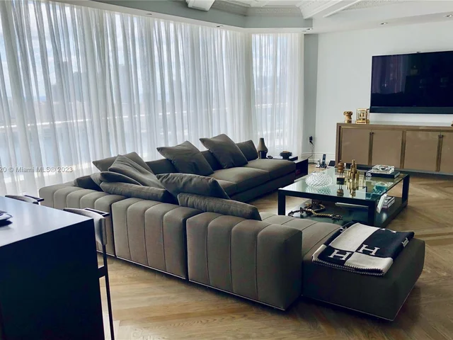 6000 Island Blvd, Aventura FL 33160