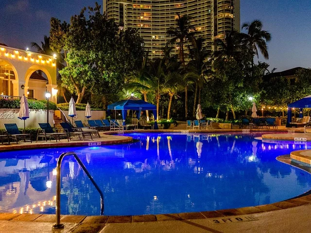 6000 Island Blvd, Aventura FL 33160