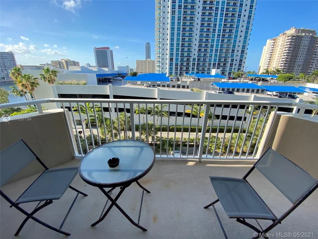 1965 S Ocean Dr # 4D, Hallandale Beach FL 33009