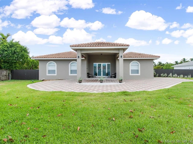 16255 SW 275th St, Homestead FL 33031