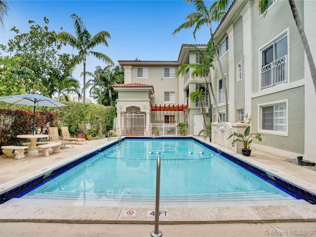 45 Antilla Ave # 2E, Coral Gables FL 33134