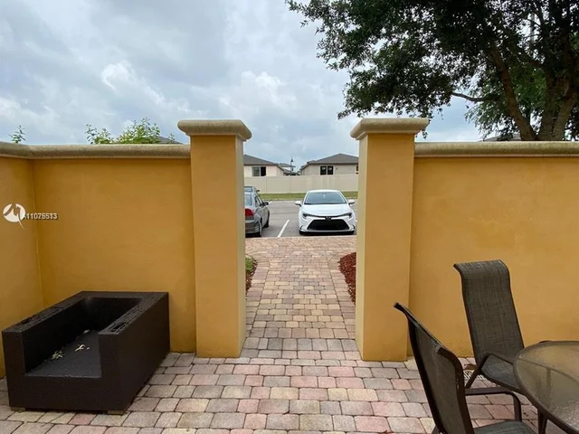 2556 Bella Vista Dr # 2556, Davenport FL 33897