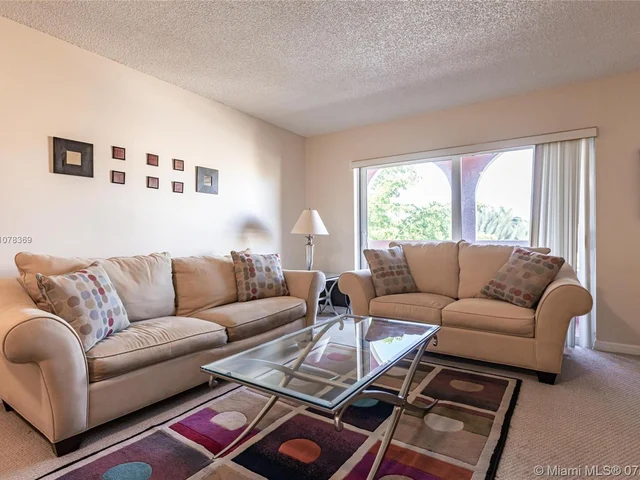 8101 Camino Real # 416, Miami FL 33143