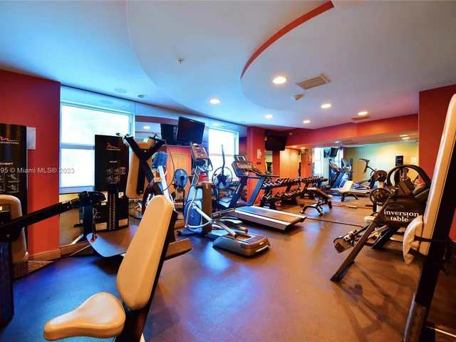 9201 Collins Ave # 524, Surfside FL 33154