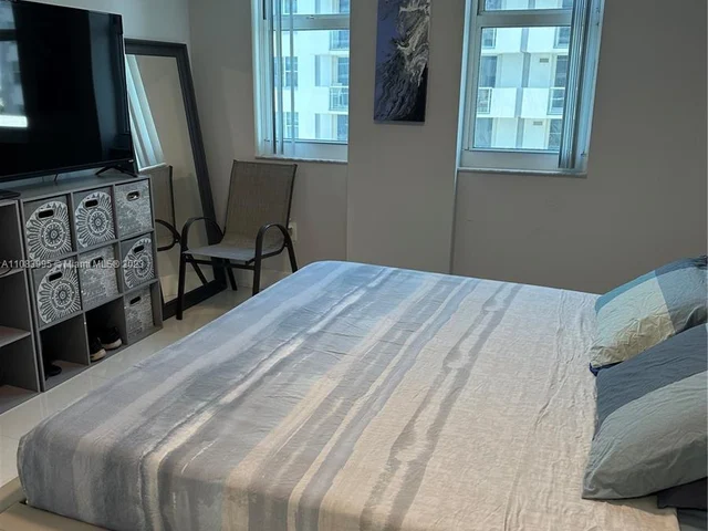 9201 Collins Ave # 524, Surfside FL 33154