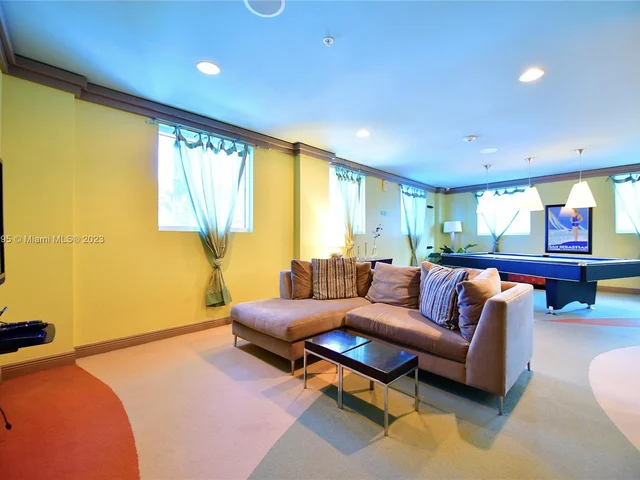 9201 Collins Ave # 524, Surfside FL 33154