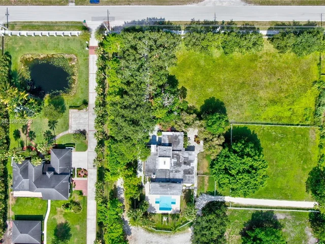 2280 SW 154th Ave, Davie FL 33326