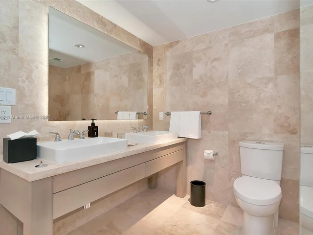 102 24th St # 919, Miami Beach FL 33139