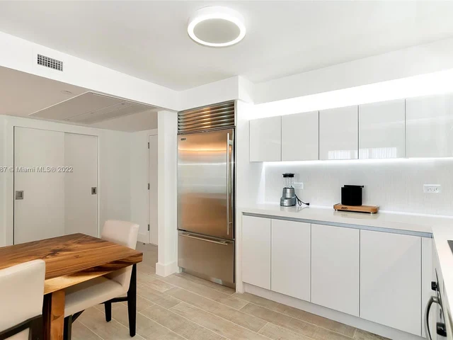 102 24th St # 919, Miami Beach FL 33139