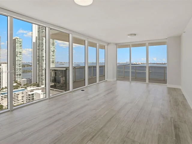 600 NE 27th St # 2701, Miami FL 33137