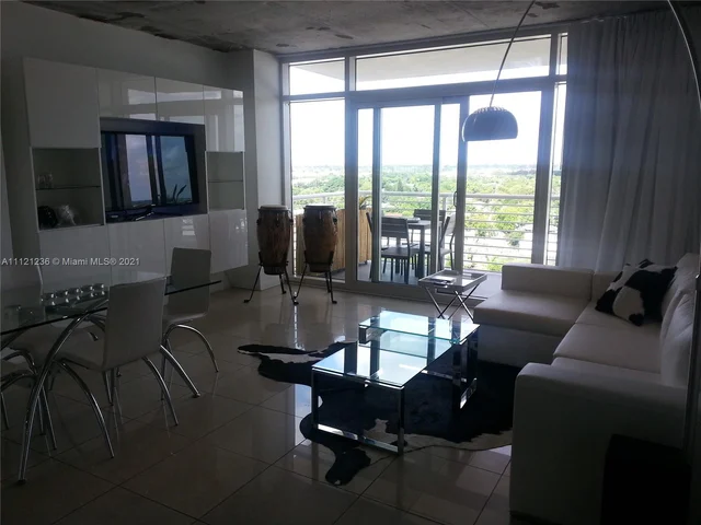 3250 NE 1st Ave # 909, Miami FL 33137