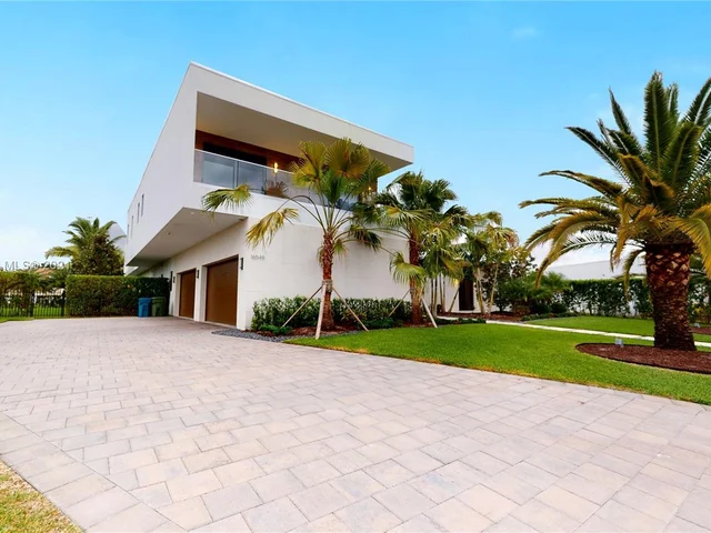 16549 Botaniko Dr N, Weston FL 33326